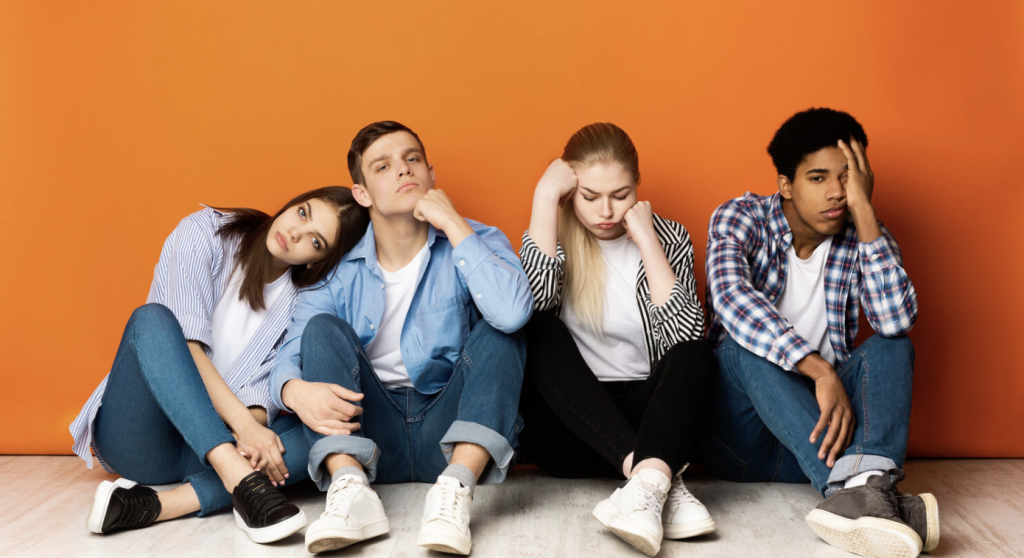 En cuarentena! Como ayudar a adolescentes a sobrellevar el aburrimiento  durante la COVID-19 - AFEV